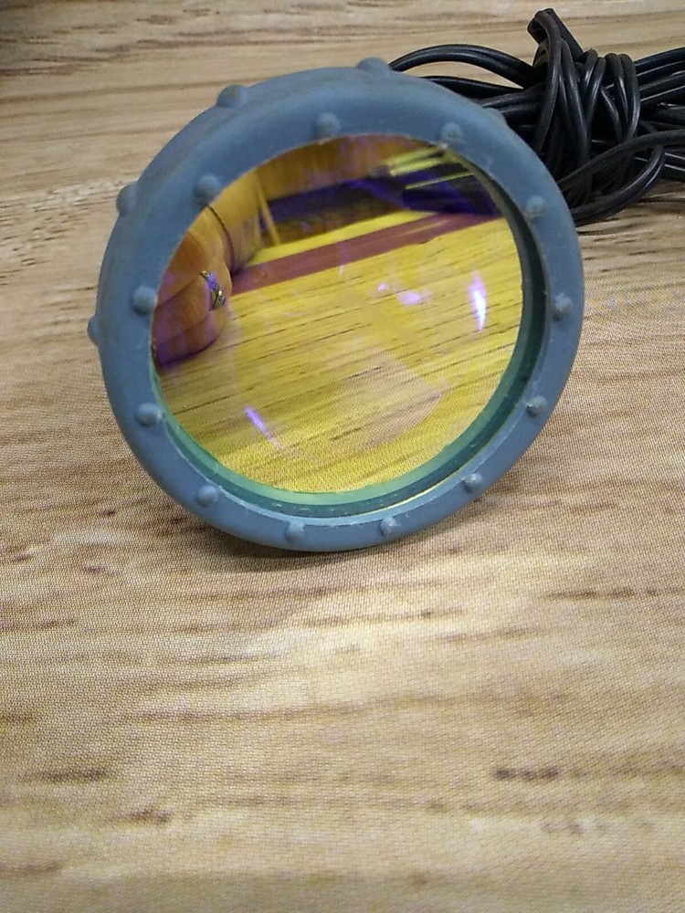 Cliplight UV Lamp Light With Battery Clips