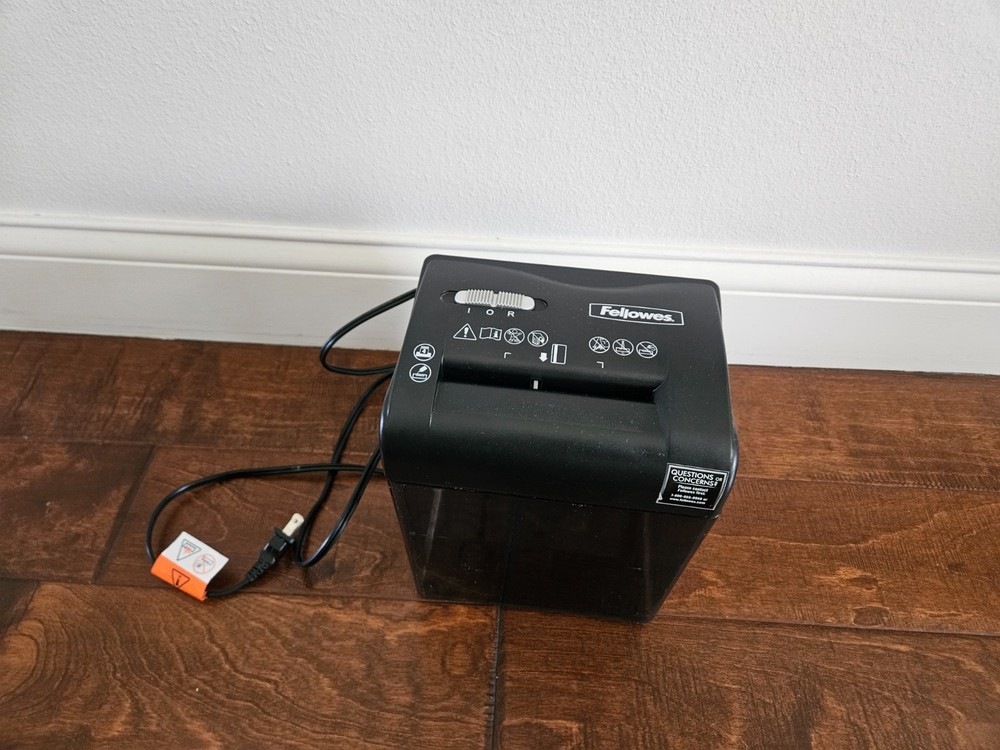 Fellowes Shredmate 150824 VA 0302778