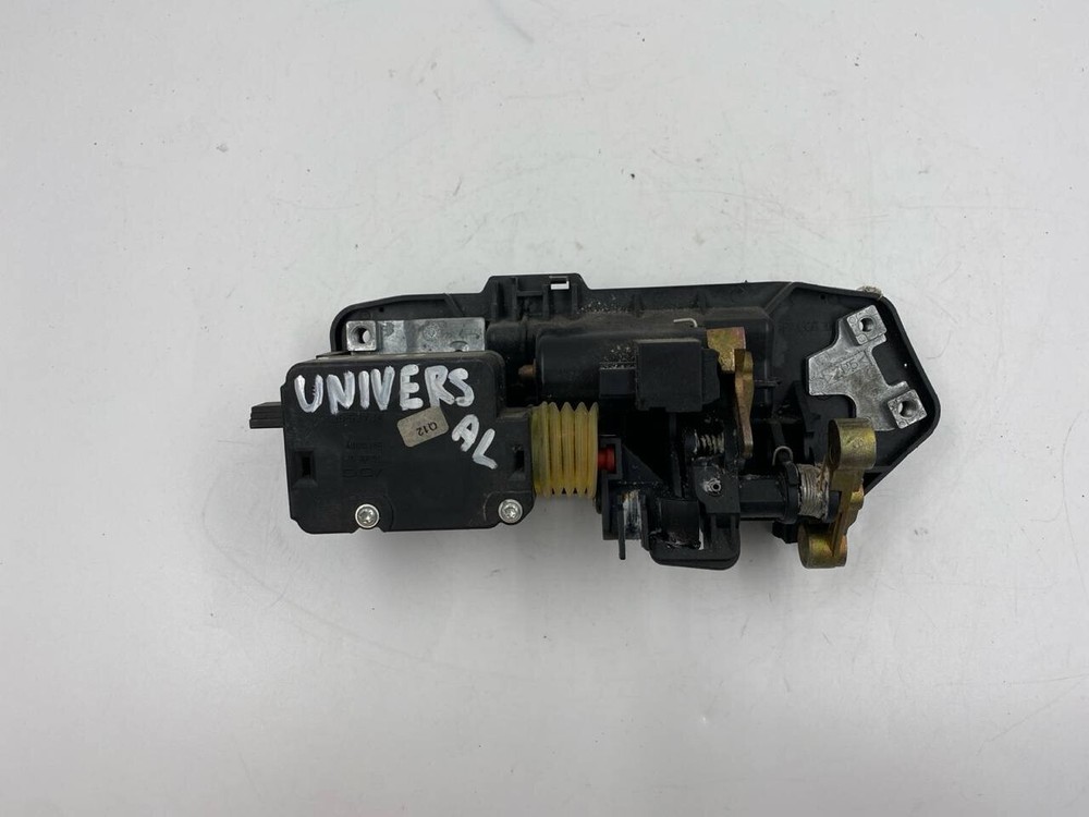 Mercedes E Class W211 Tailgate Release Handle A2117400083
