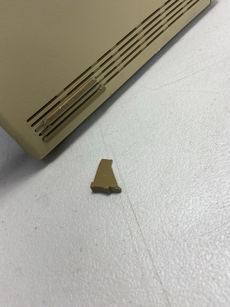 Apple Macintosh Plus 1MB Vintage Computer (PARTS ONLY)