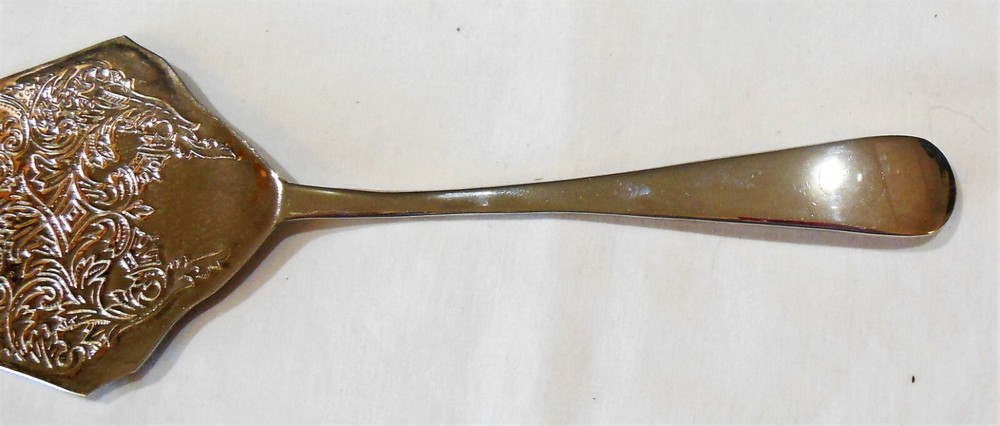 International Silver IS Silverplate Solid Cake Pie Server INS630