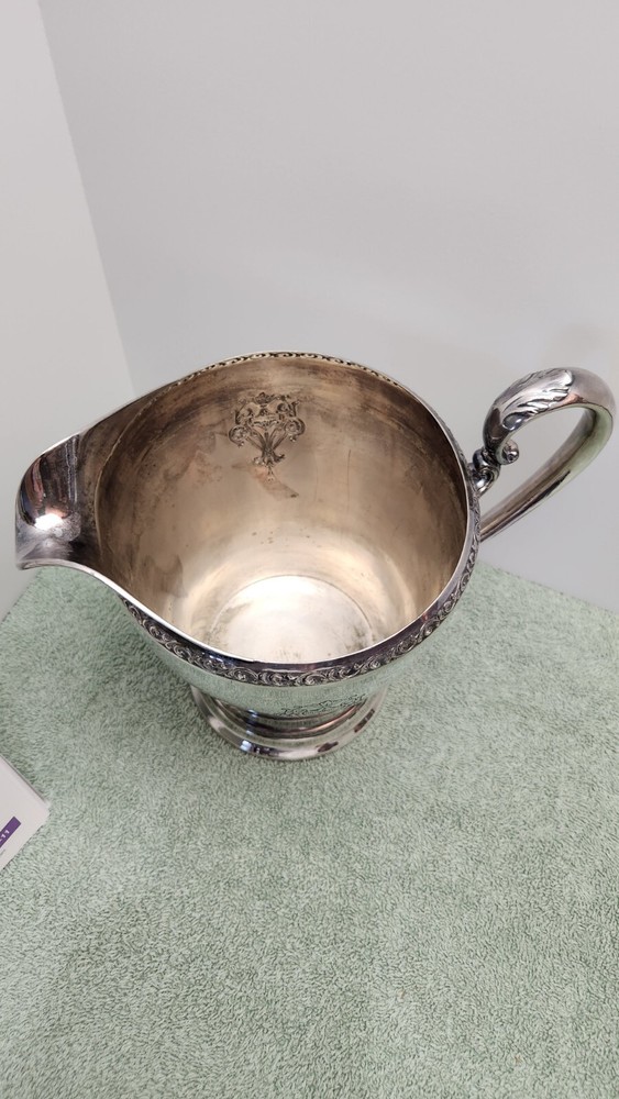 1920's Triumph WM Rogers & Sons 2 Quart Pitcher Silver Plated