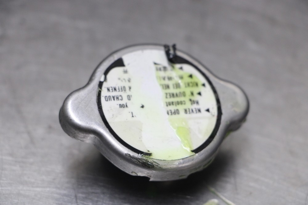 03-04 YZF R6 /06-09 R6S Engine Radiator Cap