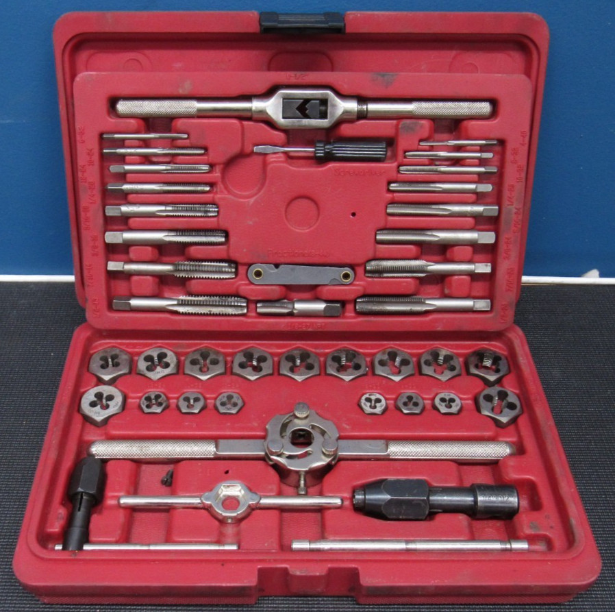 MAC Tools TD41SAES-US 41-PC. SAE Tap and Hex Die Set