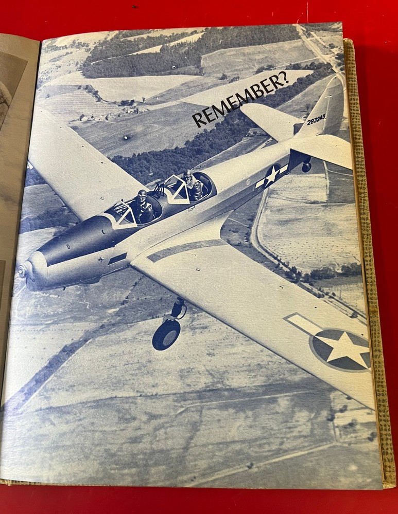 COLEMAN ARMY AIR FIELD PILOT FLYING SCHOOL CLASS BOOK 44-H