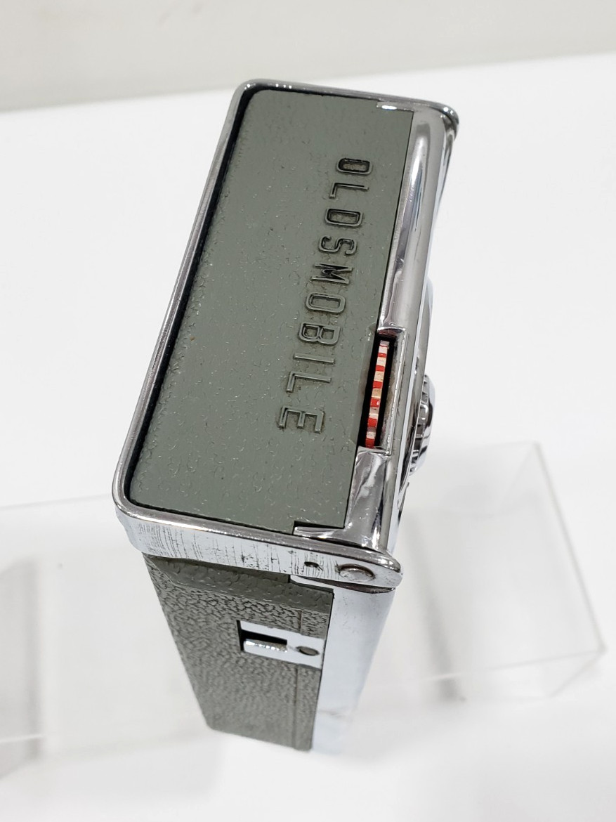 Vintage 1959 OLDSMOBILE TRANS-PORTABLE AM Car Radio for Parts or Restore 989172