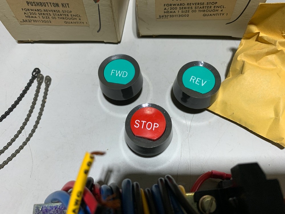 One (1) Genuine Westinghouse PBK-2 Pushbutton Kit Forward Reverse Stop, NOS