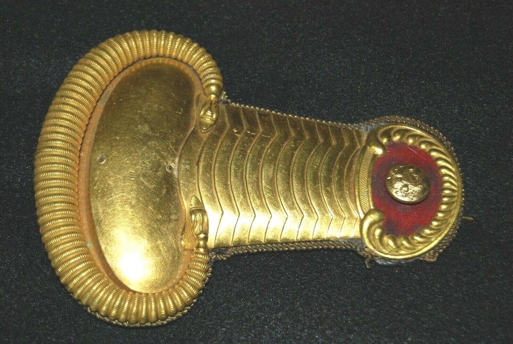 BRASS SHOULDER SCALES