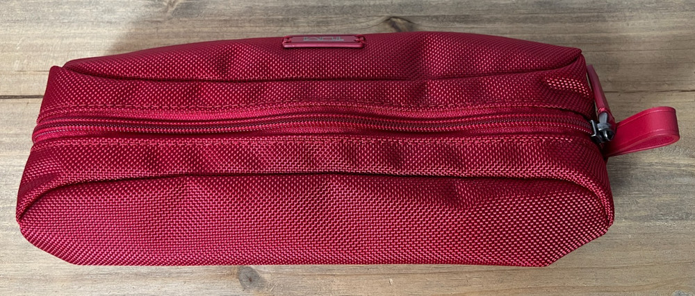 Tumi Accent Electronic Cord Pouch – Red