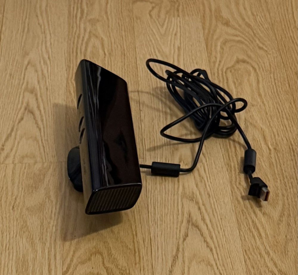 Microsoft Xbox 360 Kinect Sensor Bar Only - Black.