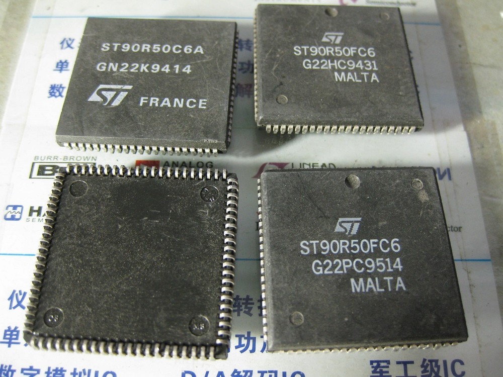 1X ST90R50FC6 16-BIT, 24 MHz,MICROCONTROLLER, PLCC84