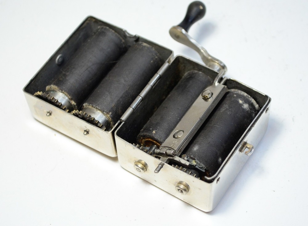 BROKEN Rollfix Mond Extra German Mechanical Razor Blade Sharpener Machine Vtg