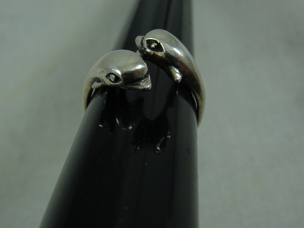 Double Dolphin Sterling Silver Ring 925 size 7-7.25