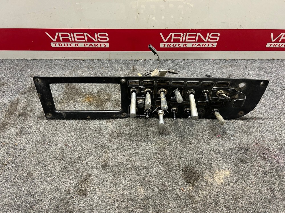 PETERBILT 17-04241-2F00 PETERBILT DASH PANEL