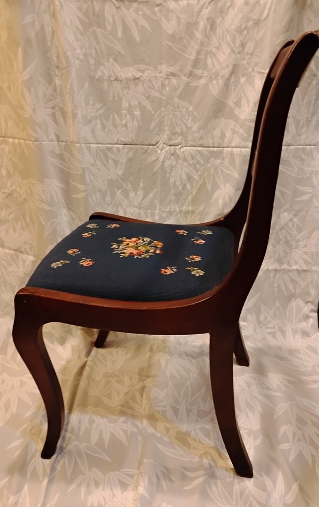 Duncan Phyfe Antique Mahogany Drop Side Dinner Table