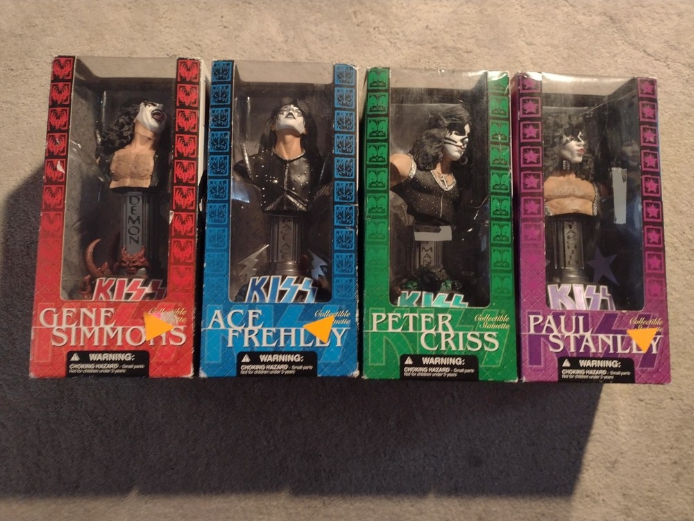 New SEALED KISS Band 2002 Complete set 4 Bust Statuettes McFarlane Toys statues