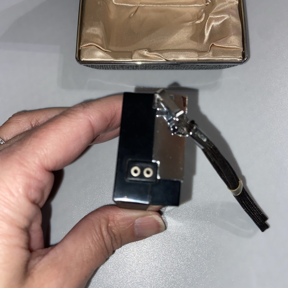 Vtg STANDARD Micronic Ruby SR-H436 Micro TRANSISTOR Radio Untested In Case