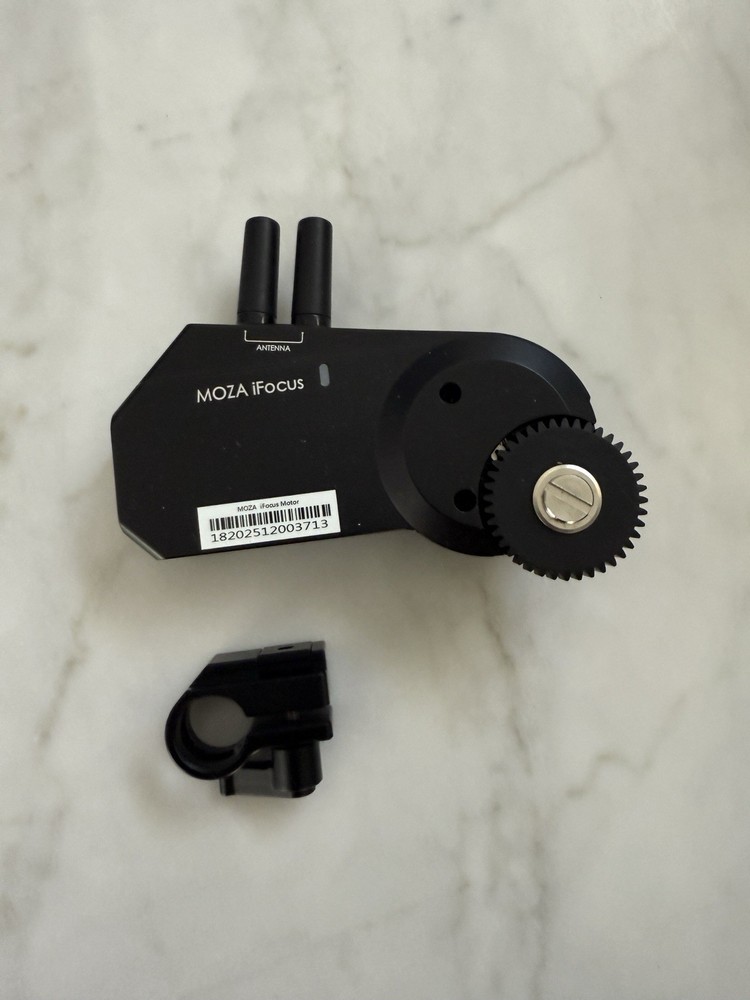 MOZA iFocus Intelligent Wireless Lens Control Systems Motor and Handunit - MF01