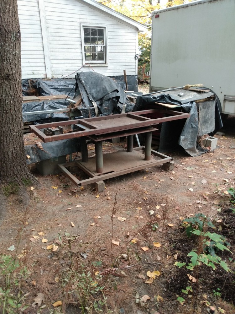 Adjustable Steel Welding Table