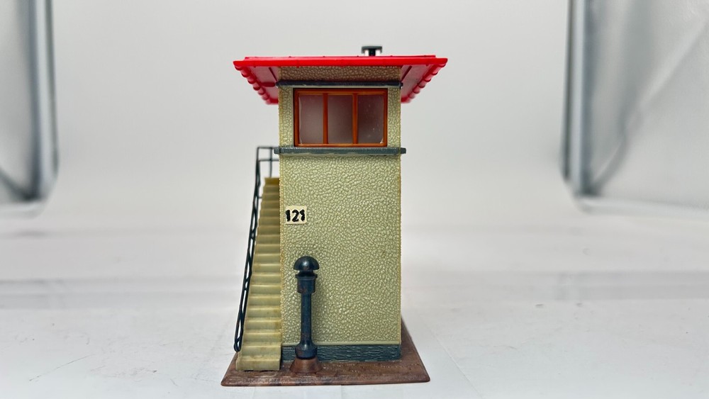 Faller H0 121 signal box house