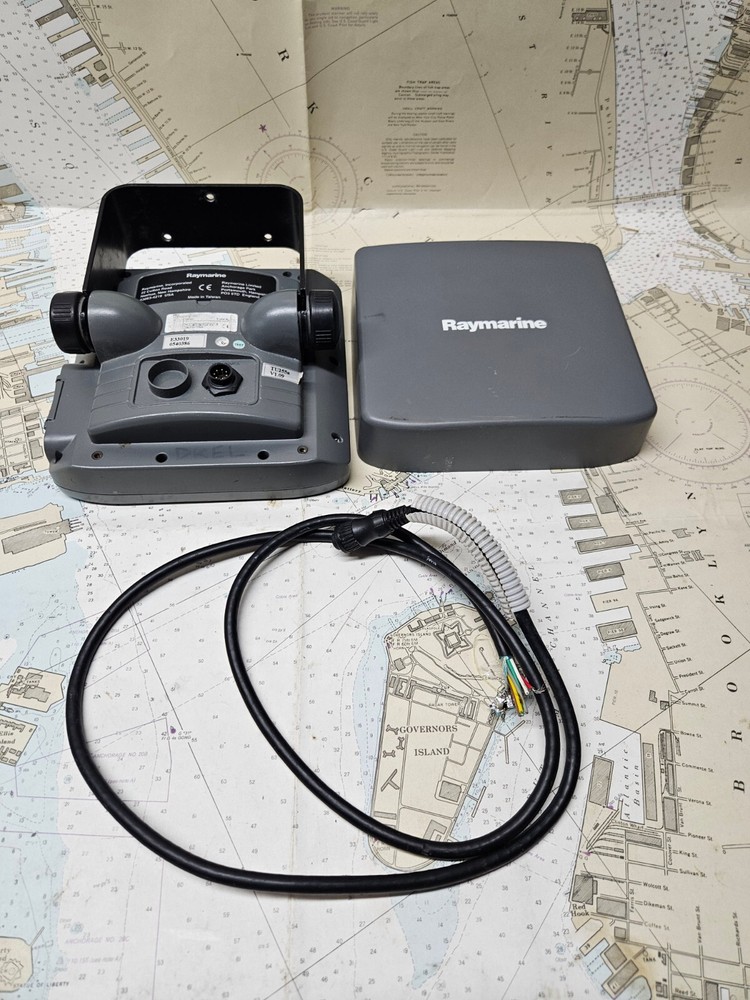 Raymarine RC435i GPS Chartplotter