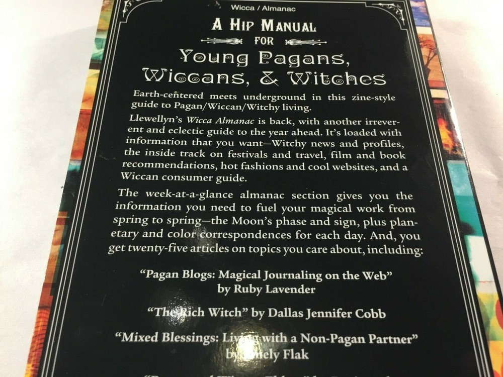 2004 Wicca Almanac by Llewellyn