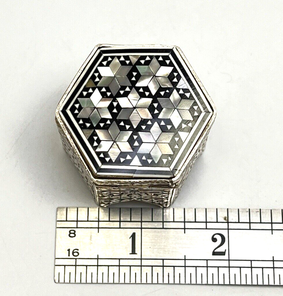 Hexagonal MOP Inlaid Embossed Sterling Arabic Islamic Table Hinged Trinket Box