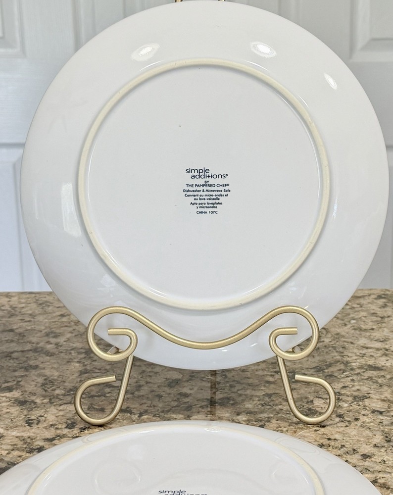 Pampered Chef Simple Additions Dots 16pc Dinnerware Set Service 4 UNUSED