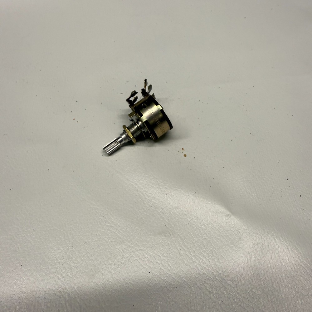 Marantz 1060 R001 Balance Control Switch