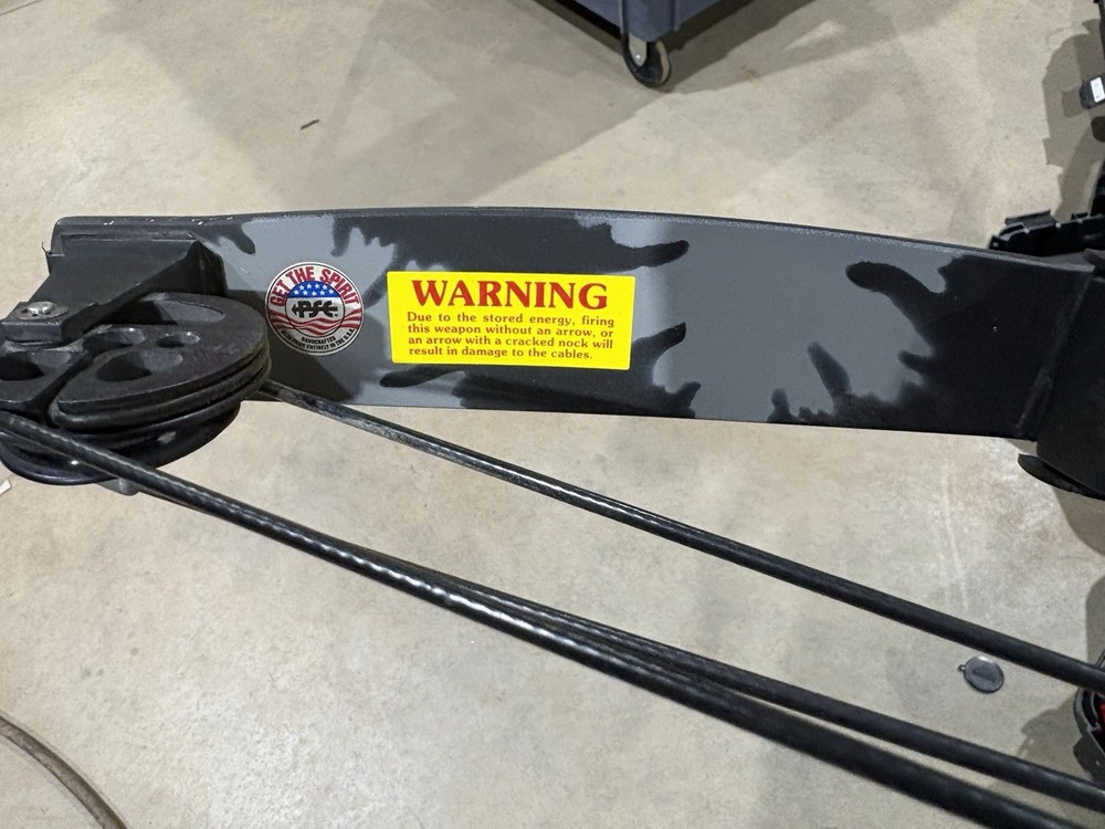 PSE Crossfire Crossbow 150lb with Hard case Damaged Sight