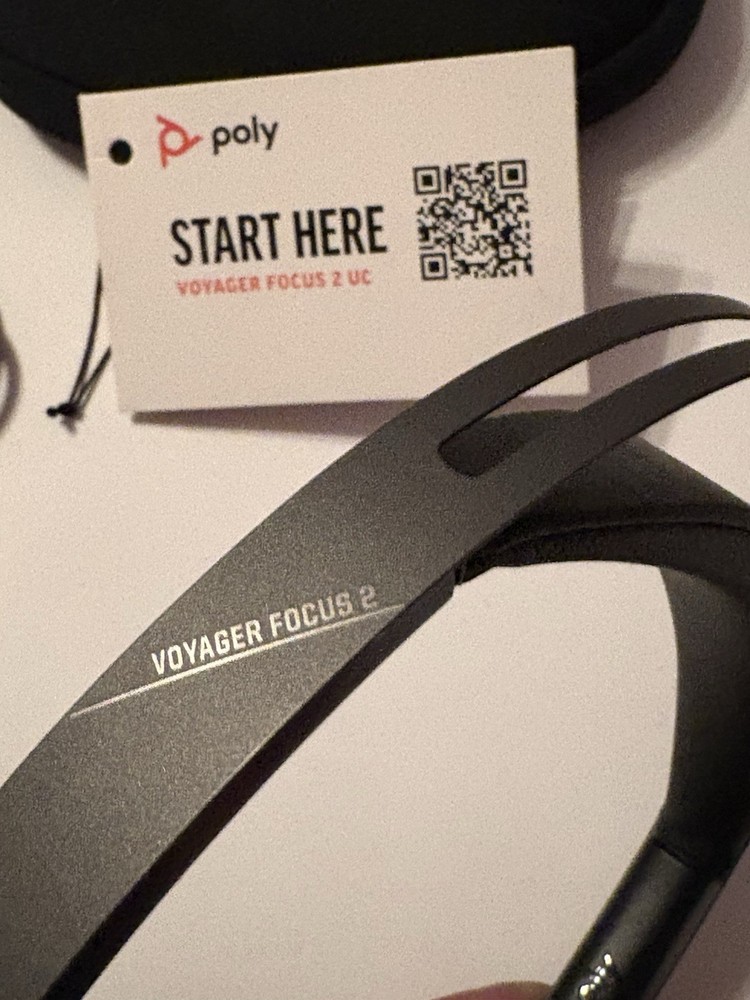 poly voyager focus 2 uc wireless headset