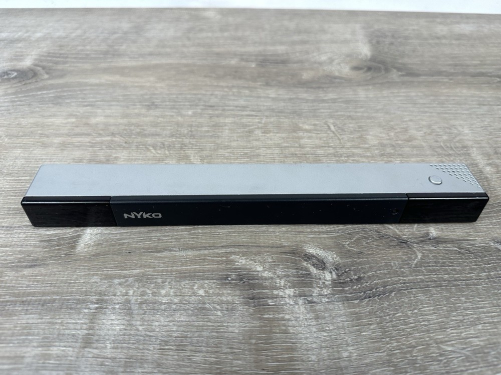 NYKO 87005-E14 Wireless Sensor Bar for Nintendo Wii Game Console