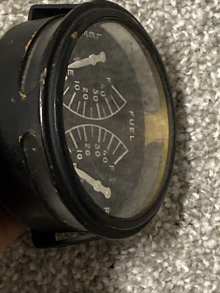 SIMMONDS PRECISION DUAL FUEL INDICATOR. Selling as a collectible untested.
