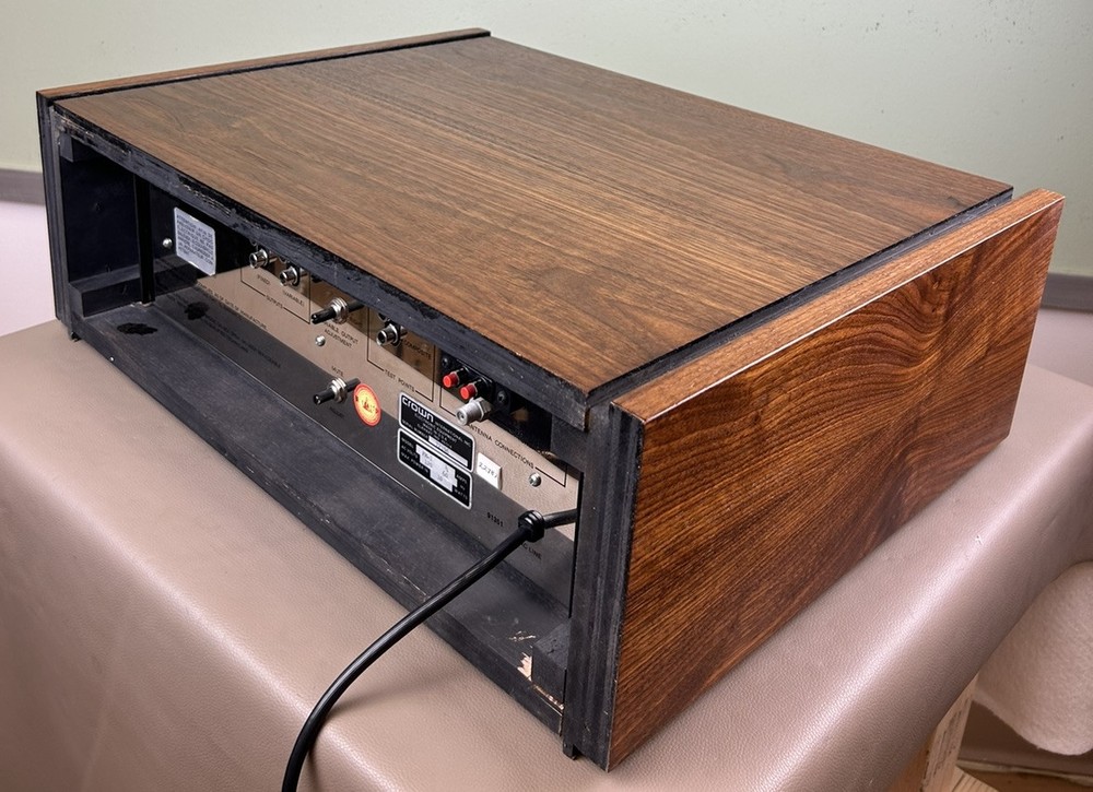 CROWN FM1 STEREO TUNER NICE