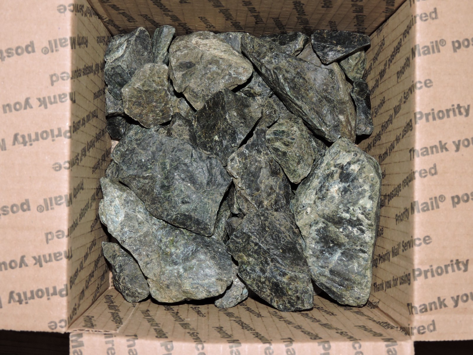 OREGON DARK GREEN SERPENTINE Rough Stones. *MAGNETIC* 100% Natural (8 lb)
