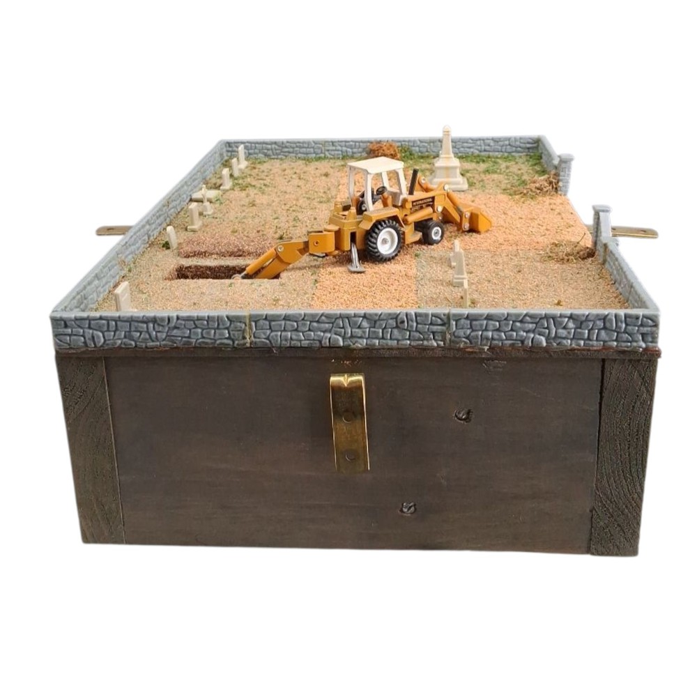 Custom Built Cemetery Diarama HO Operating Motorized Grave Digger Tested Working
