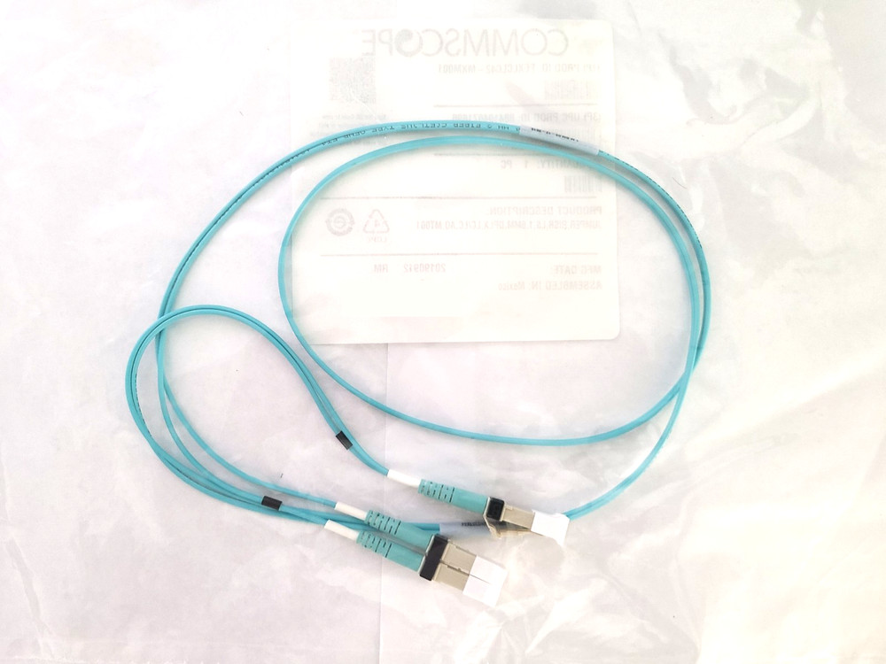 Fiber Patch Cable (Multi-mode, LC-LC, 1m) - Commscope FEXLCLC42-MXM001