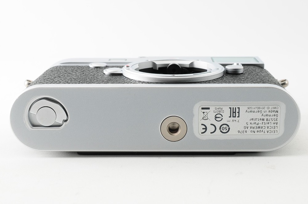 【MINT】Leica M10-R 40MP Full-Frame Rangefinder Camera – Silver Chrome #1588A