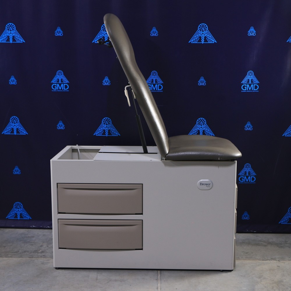 Brewer Access 5001 Medical Exam Table