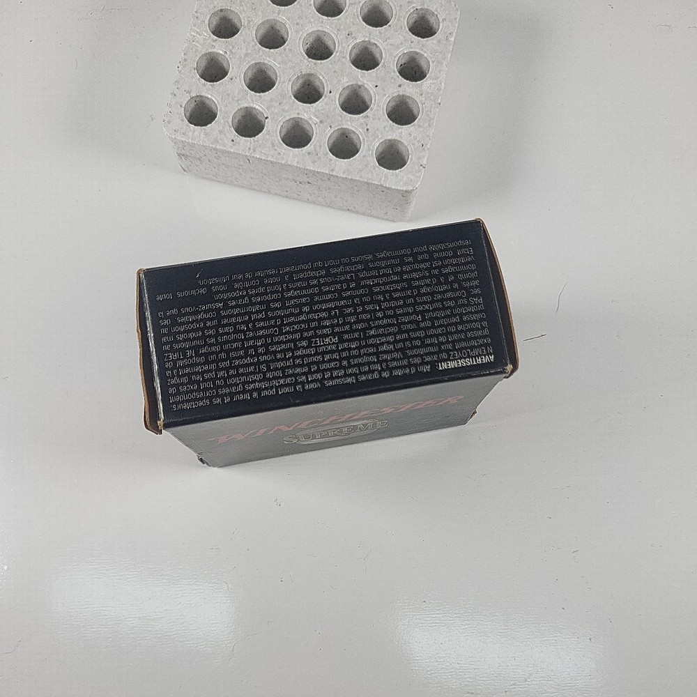 Winchester Supreme 380 W/Insert Empty Ammo Box