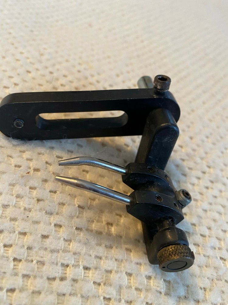 Cobra Dual Prong Flipper Rest