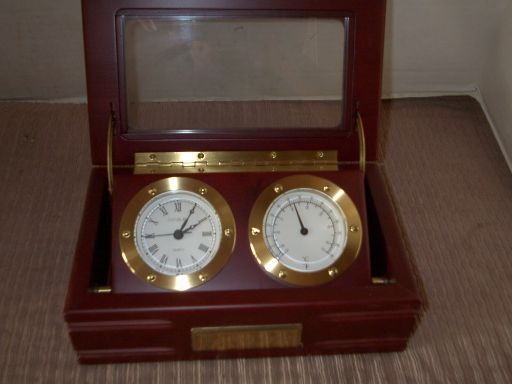 Mint Wooden Box with a Clock