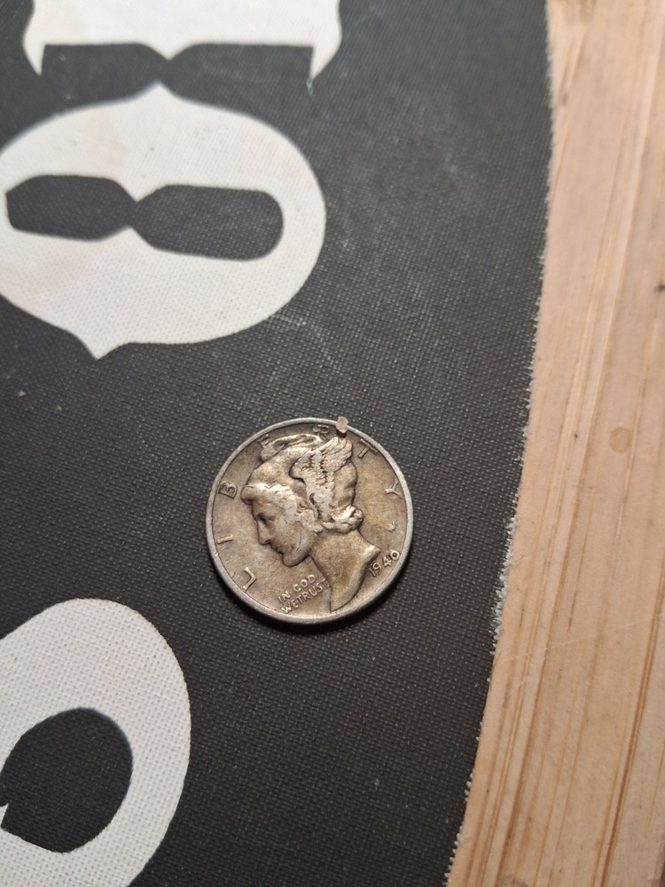 Mercury Dime 1940 w Silver