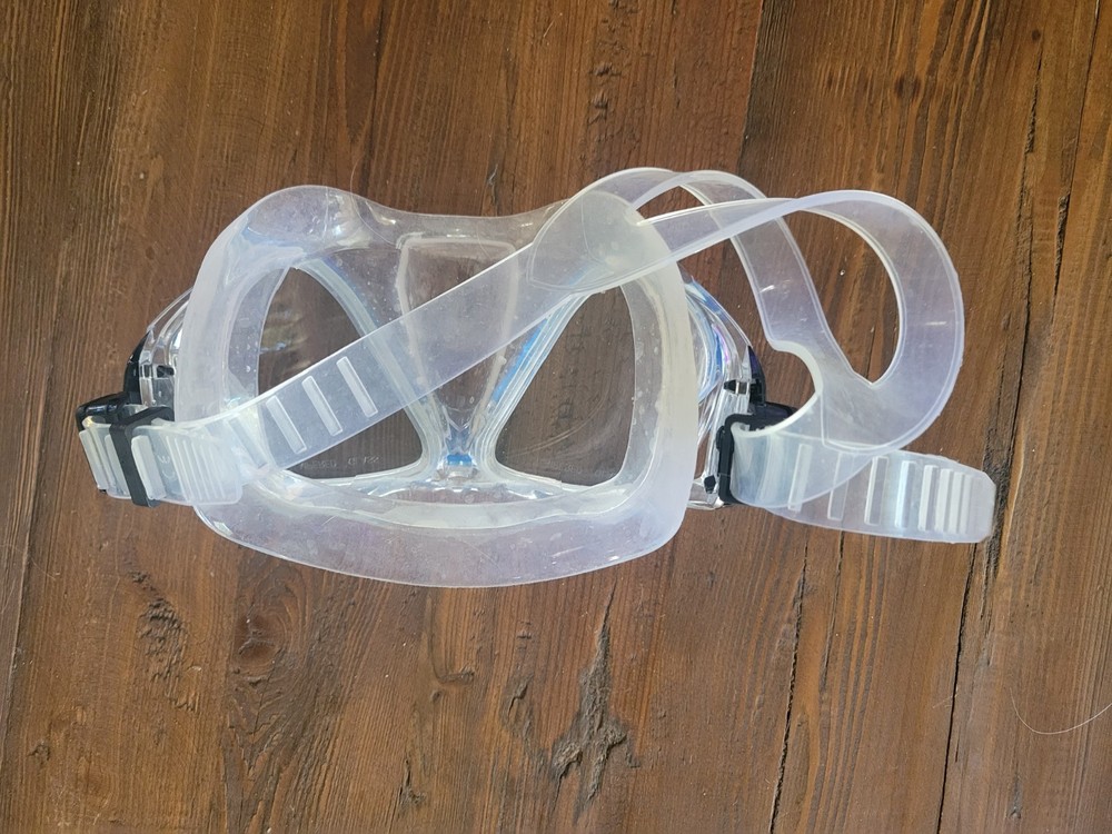 Diving mask tempered glass