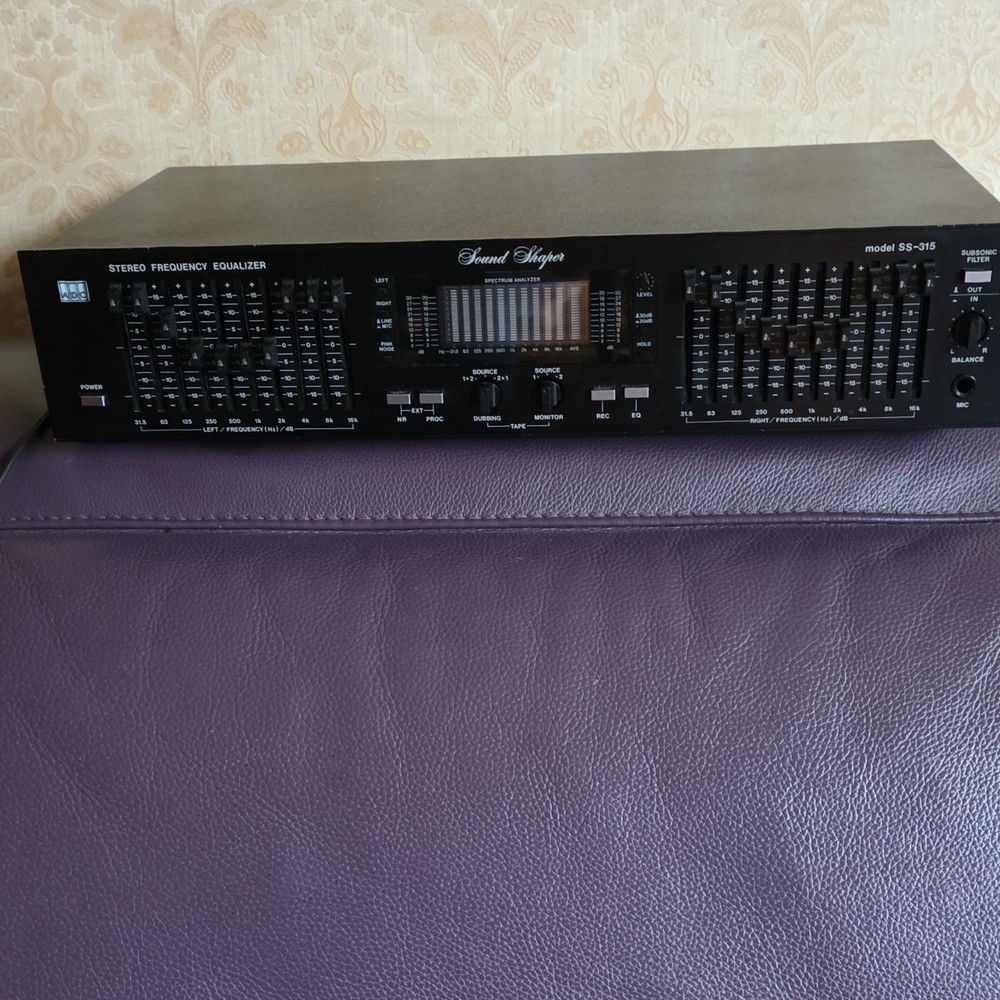 ADC SS-315 Stereo Frequency Equalizer Black Spectrum Analyzer Subsonic Filter