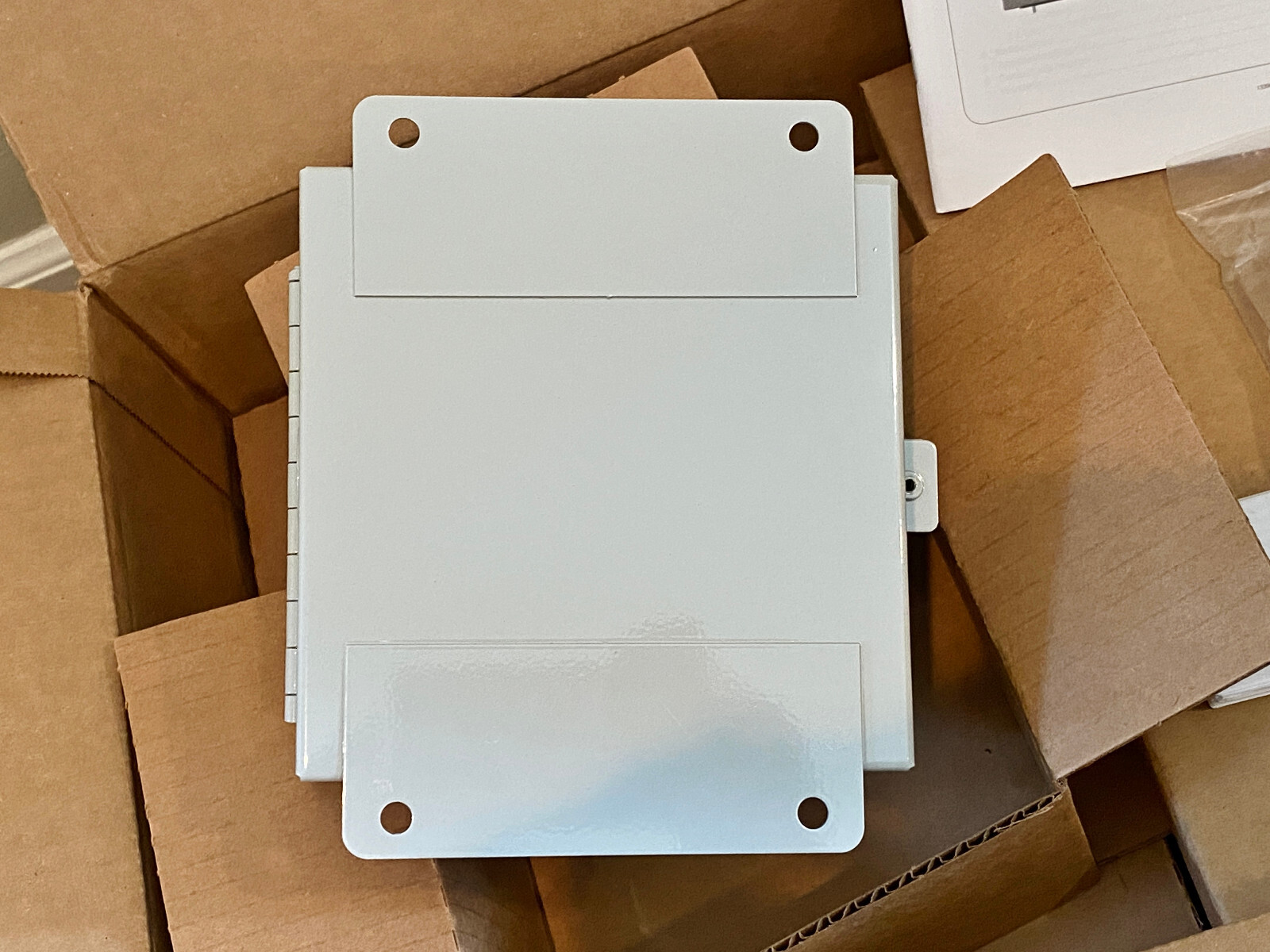 Leviton 2K208-1SW Series 2000 Indoor Usage Meter 3 Solid Core CTs 480V 100A