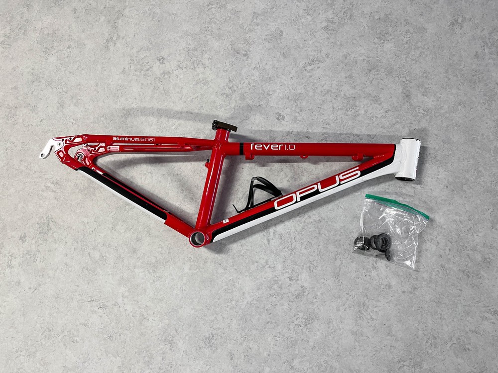 Opus fever 1 Hardtail trail frame 24" wheels XS
