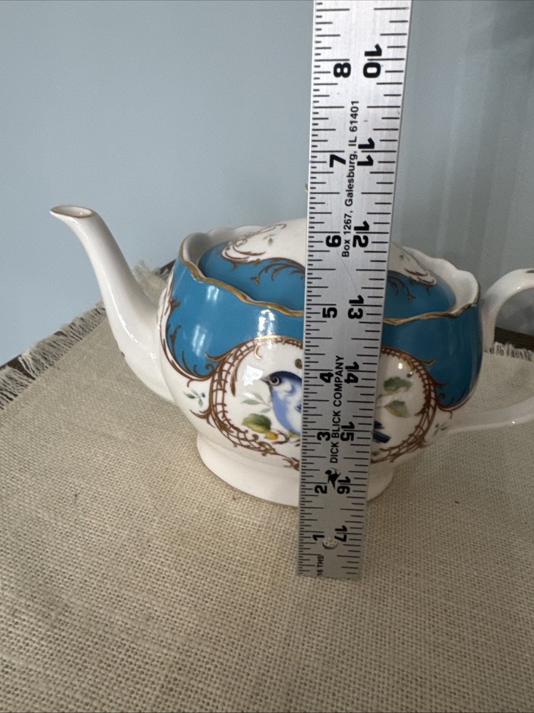 Grace Teaware Birds’ Teapot. Fine China.