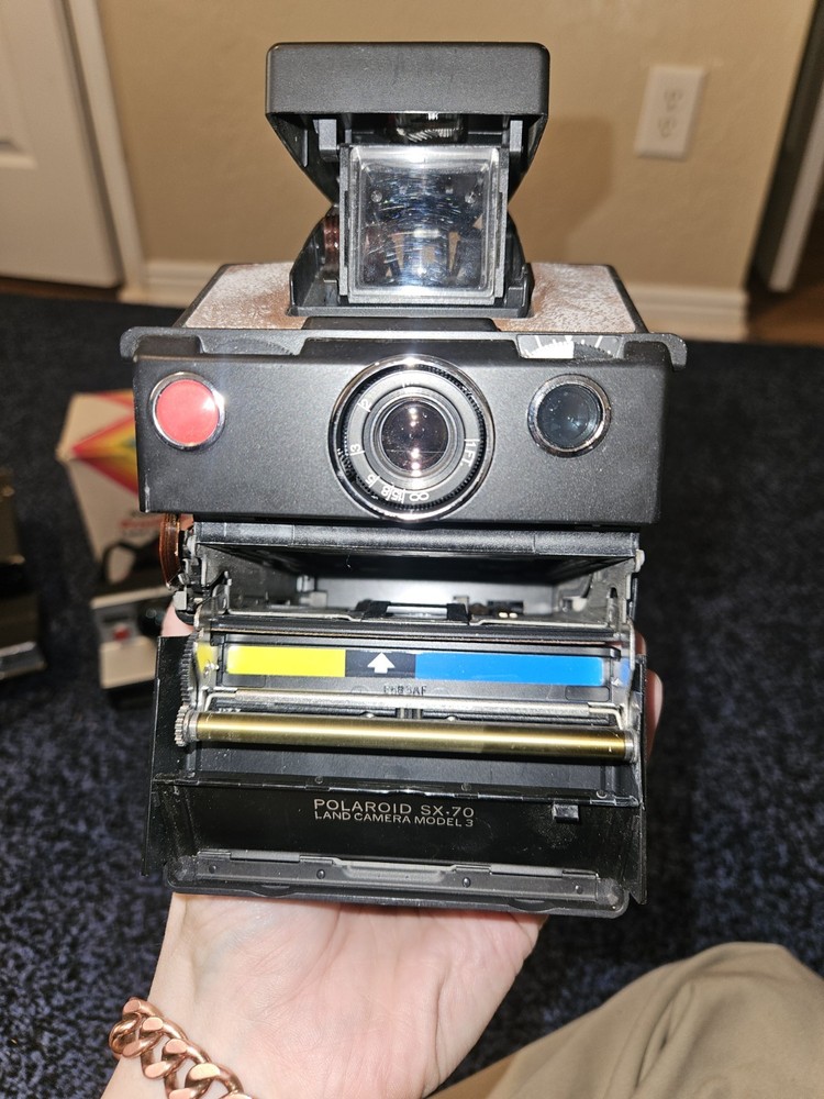 Polaroid SX-70 Land Camera Model 3 & Polaroid Pronto! B Untested
