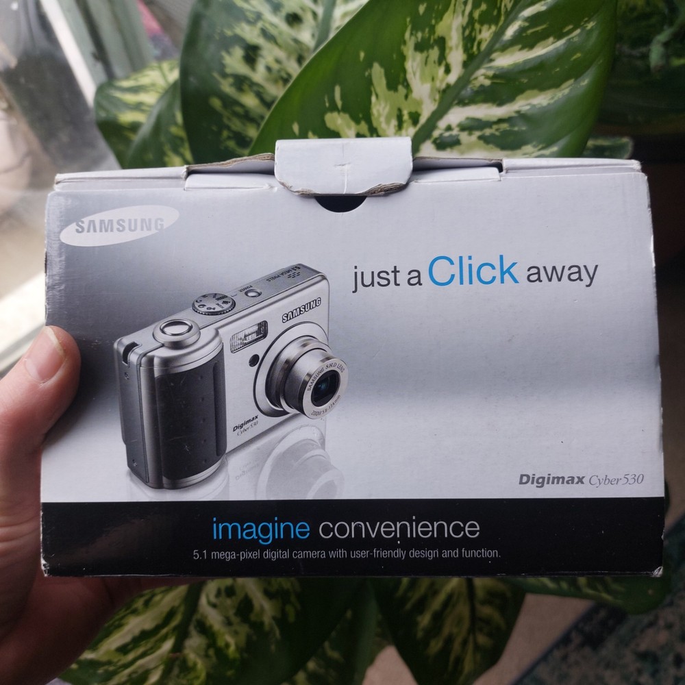 Samsung Digimax Camera Cyber 530